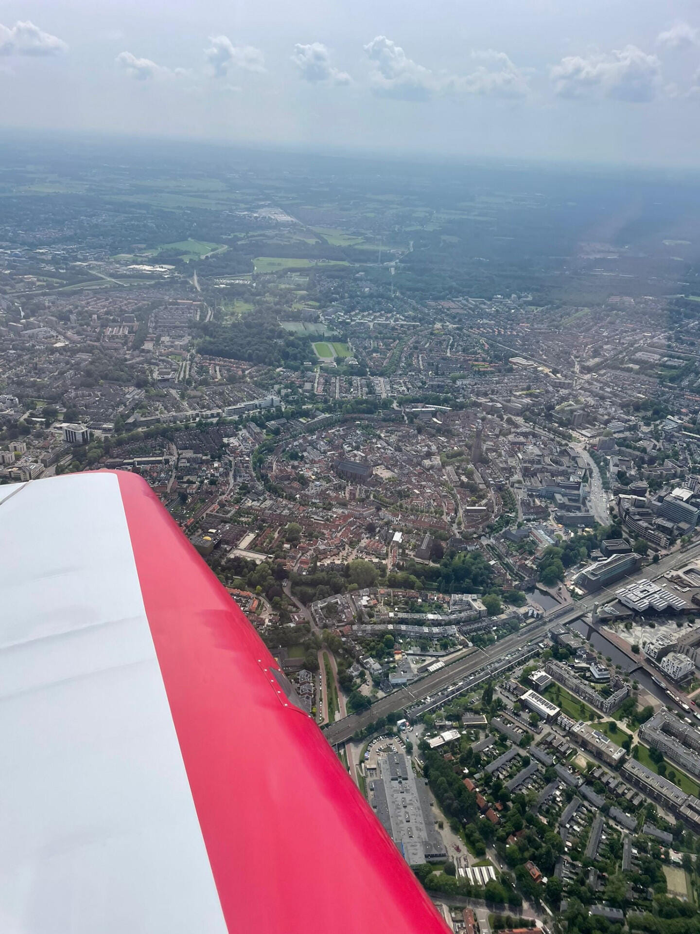 2h Rundflug: Aachen, Düsseldorf, Köln, Nürburgring Rursee