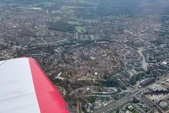 2h Rundflug: Aachen, Düsseldorf, Köln, Nürburgring Rursee