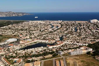 Tapas et playas à Ampuriabrava