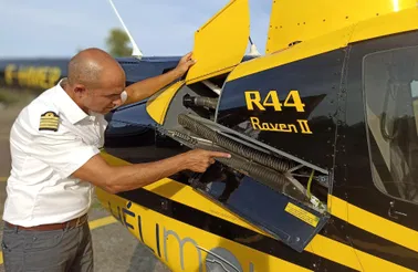 Initiation au pilotage d'un Hélicoptère R 44 - 60 min