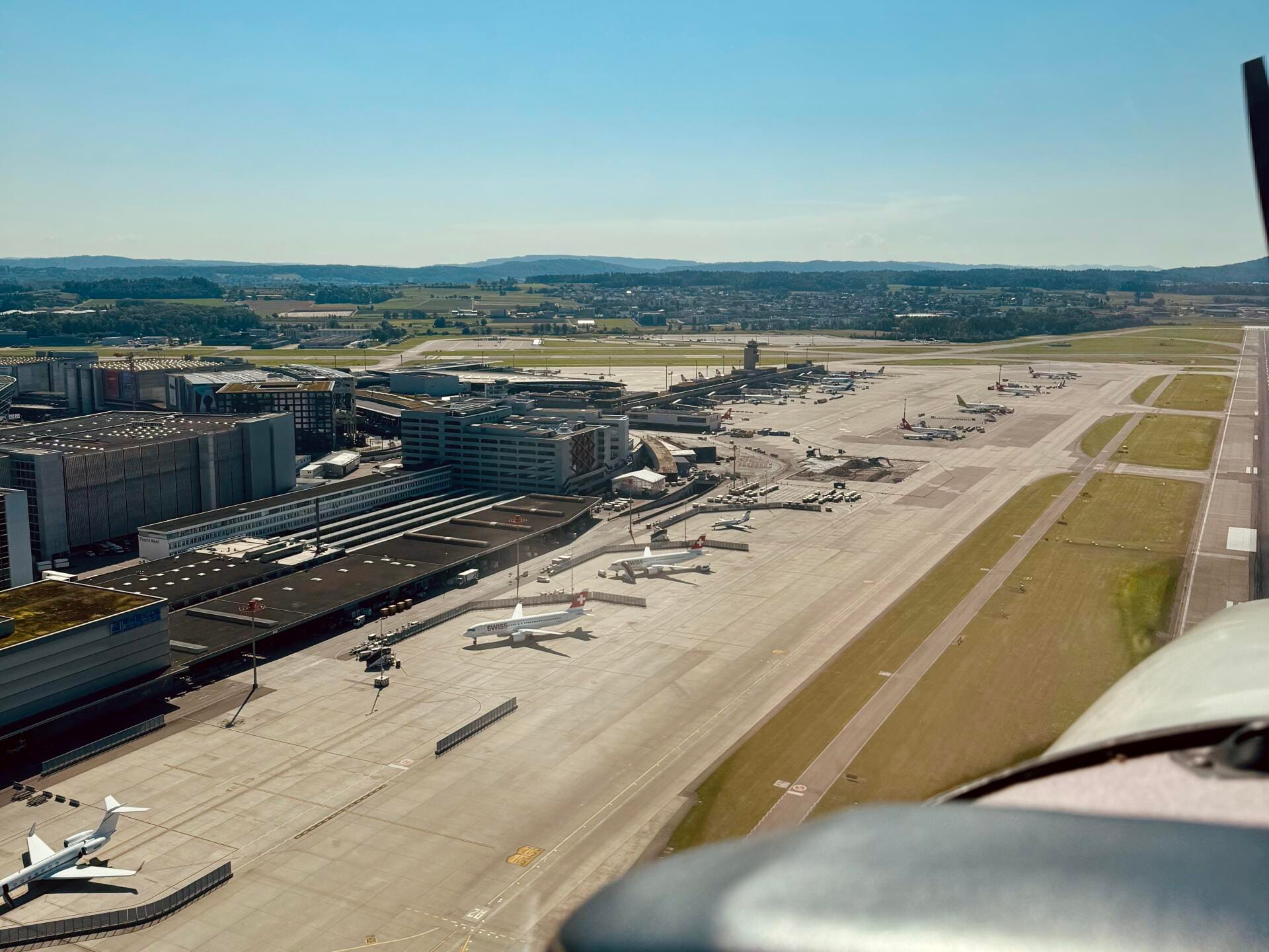 ✈️ Flughafen Zürich Überflug & Zürich Skyline ???? - France