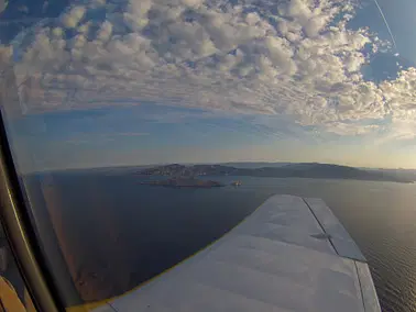 Survol des calanques et visite du littoral Varois