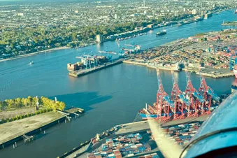 Rundflug über Hamburg