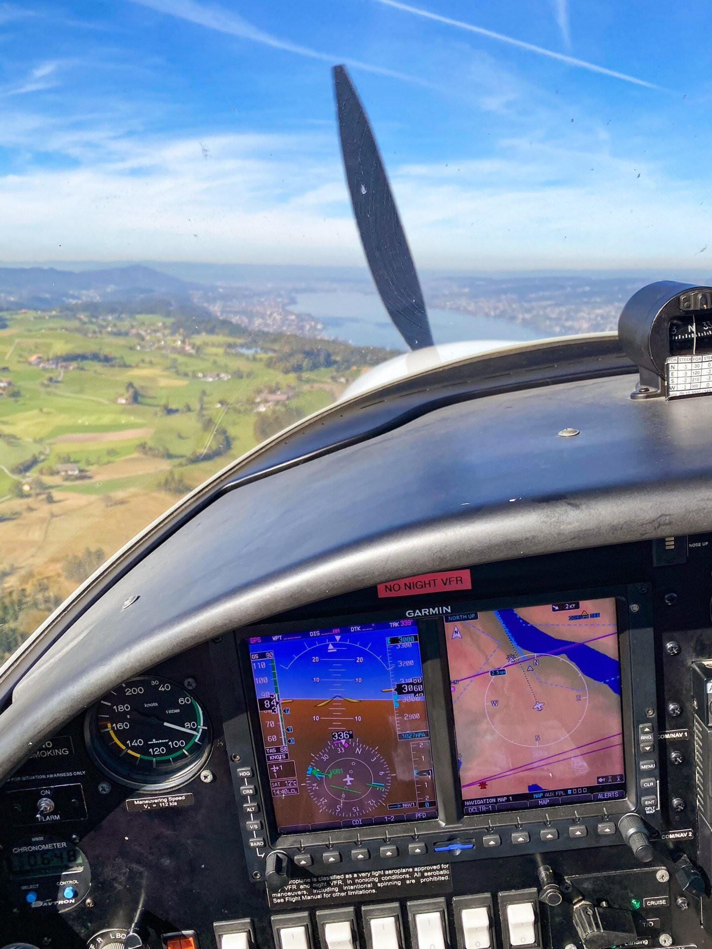 Aquila A210 (AT01)