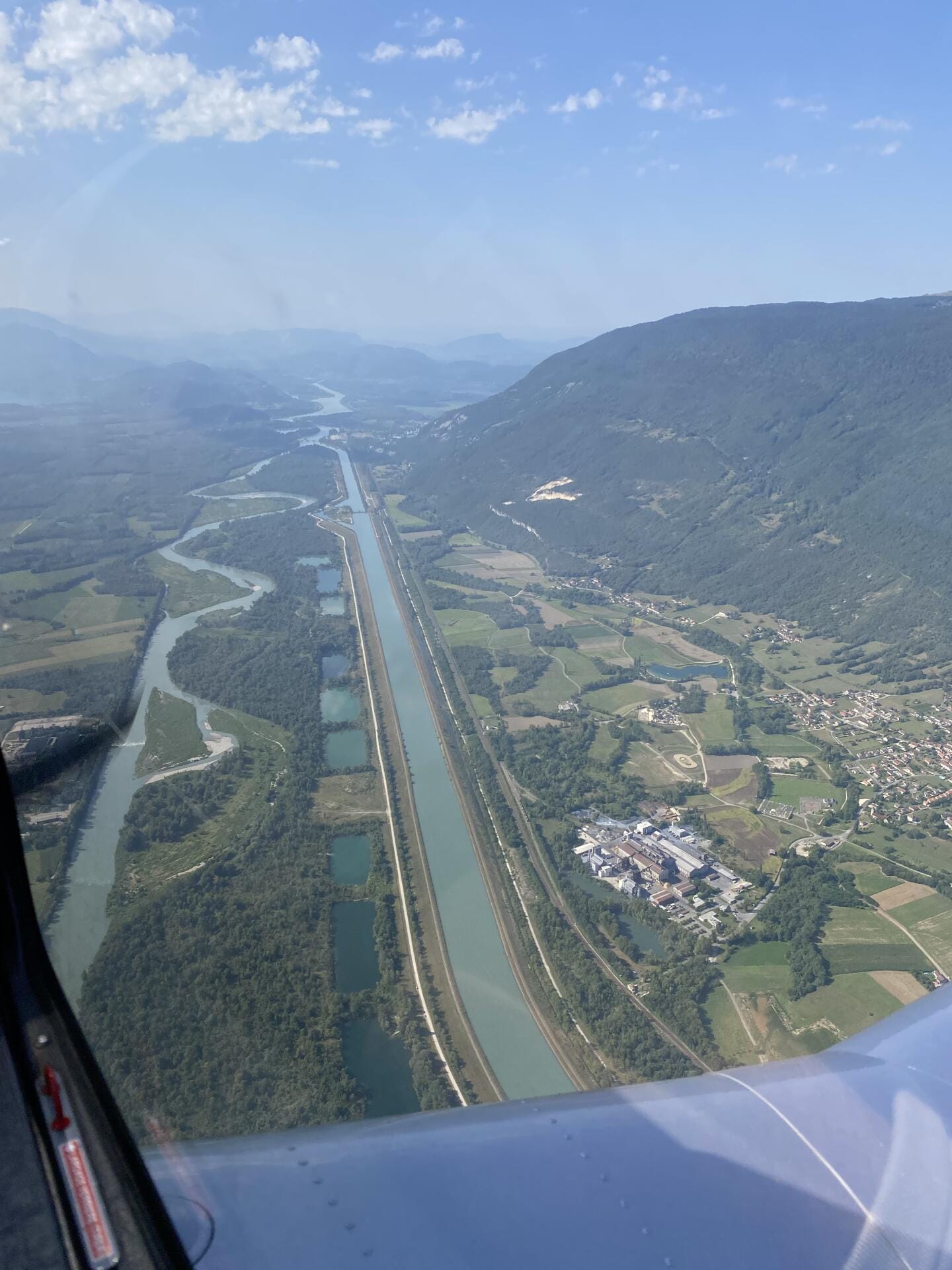Entre Jura et Alpes, le tour aérien des merveilles