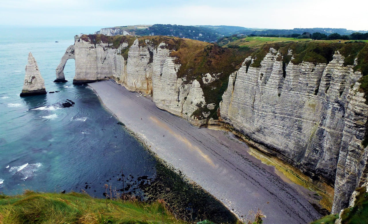 Découverte des Falaises d'Etretat au départ de Paris - France
