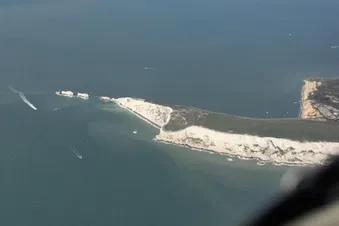 Sightseeing flight with possibility to land at Lee on Solent