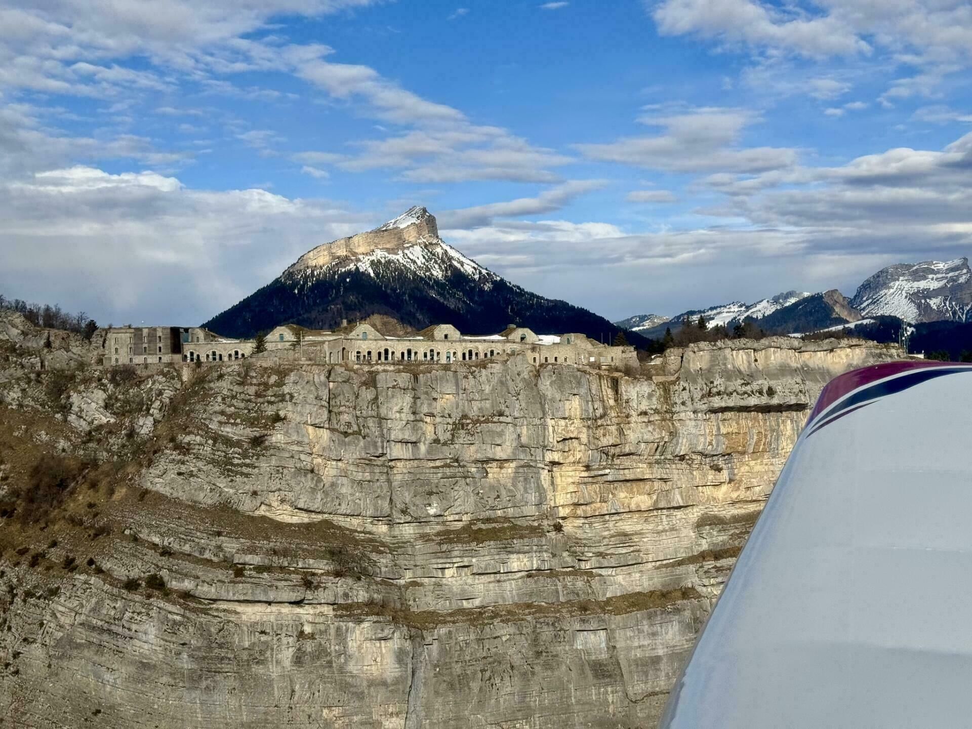 Les Lacs de la région jusqu'au Massif des Bauges