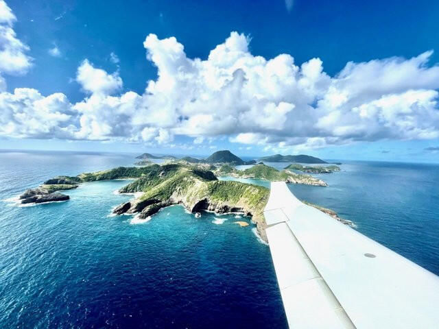 Survol du Sud et sa barrière de corail