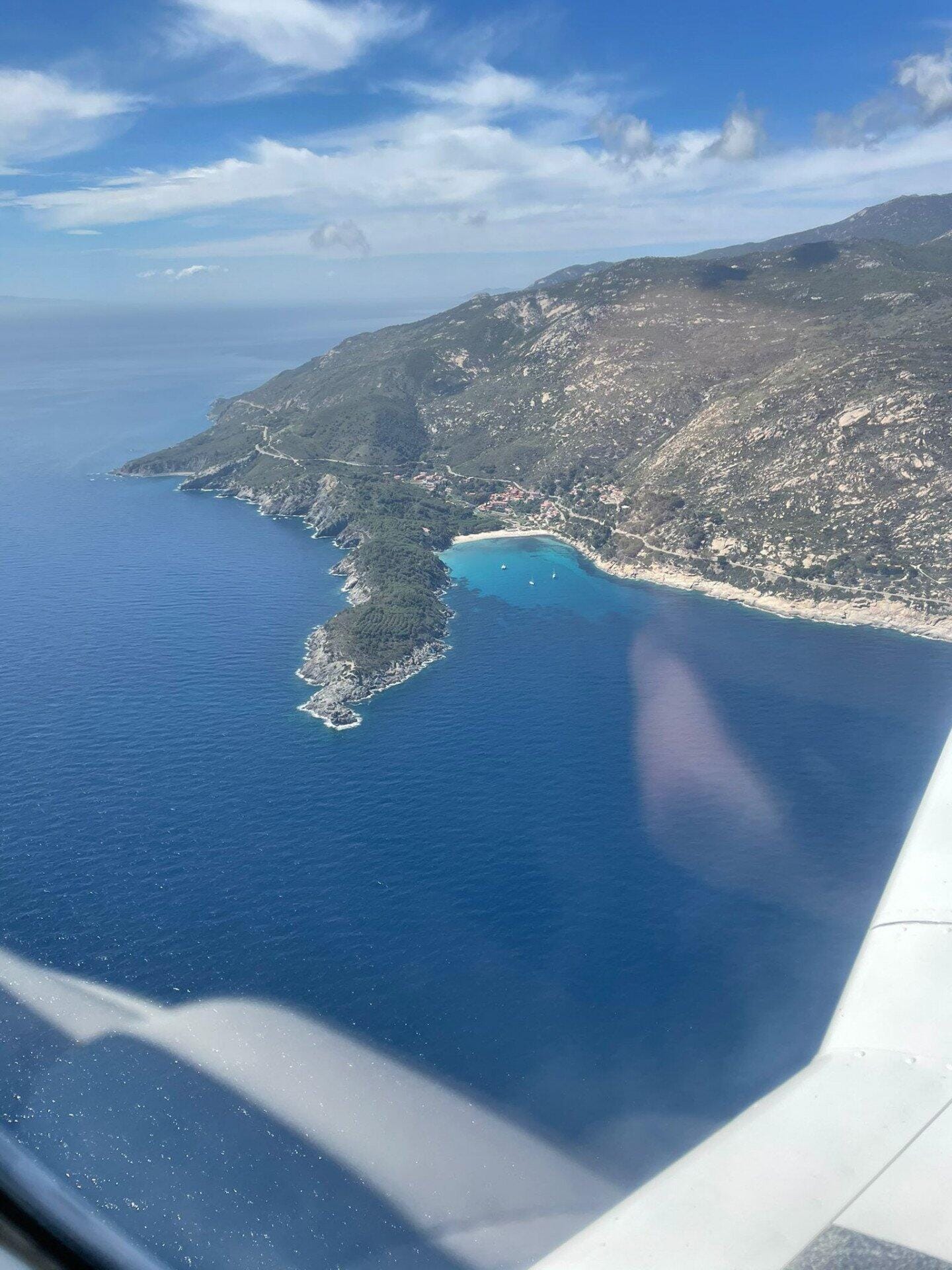Overfly Isola d'Elba and the surrounding isles