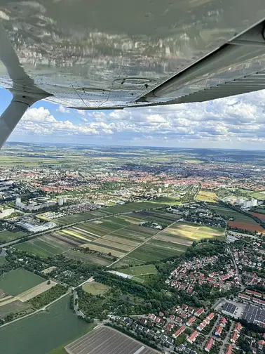 Von A nach B mit Stil - dein Flug zum Ziel