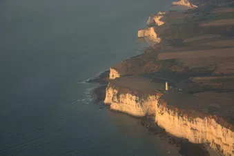 Survol coucher de soleil en été