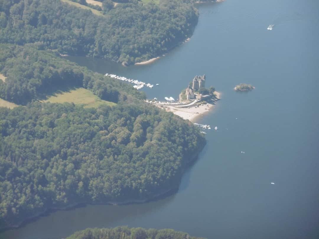 Le Chateau de Val ( Bort les Orgues )