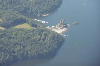 Le Chateau de Val ( Bort les Orgues )