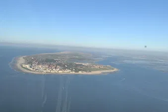 Rundflug entlang aller ostfries. Inseln ab Ney, Juist, Lang.