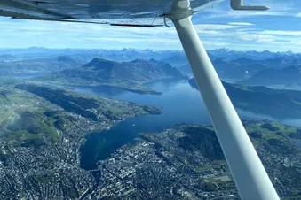 10 Seen und mehr als 100 Berggipfel!