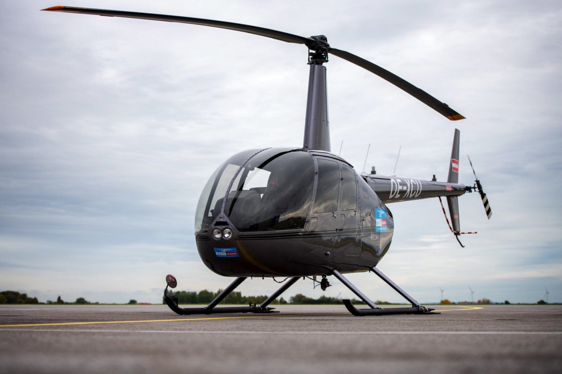 Robinson R44