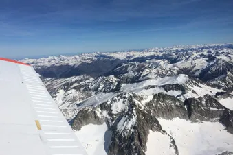 Par-dessus le toit des Pyrénées
