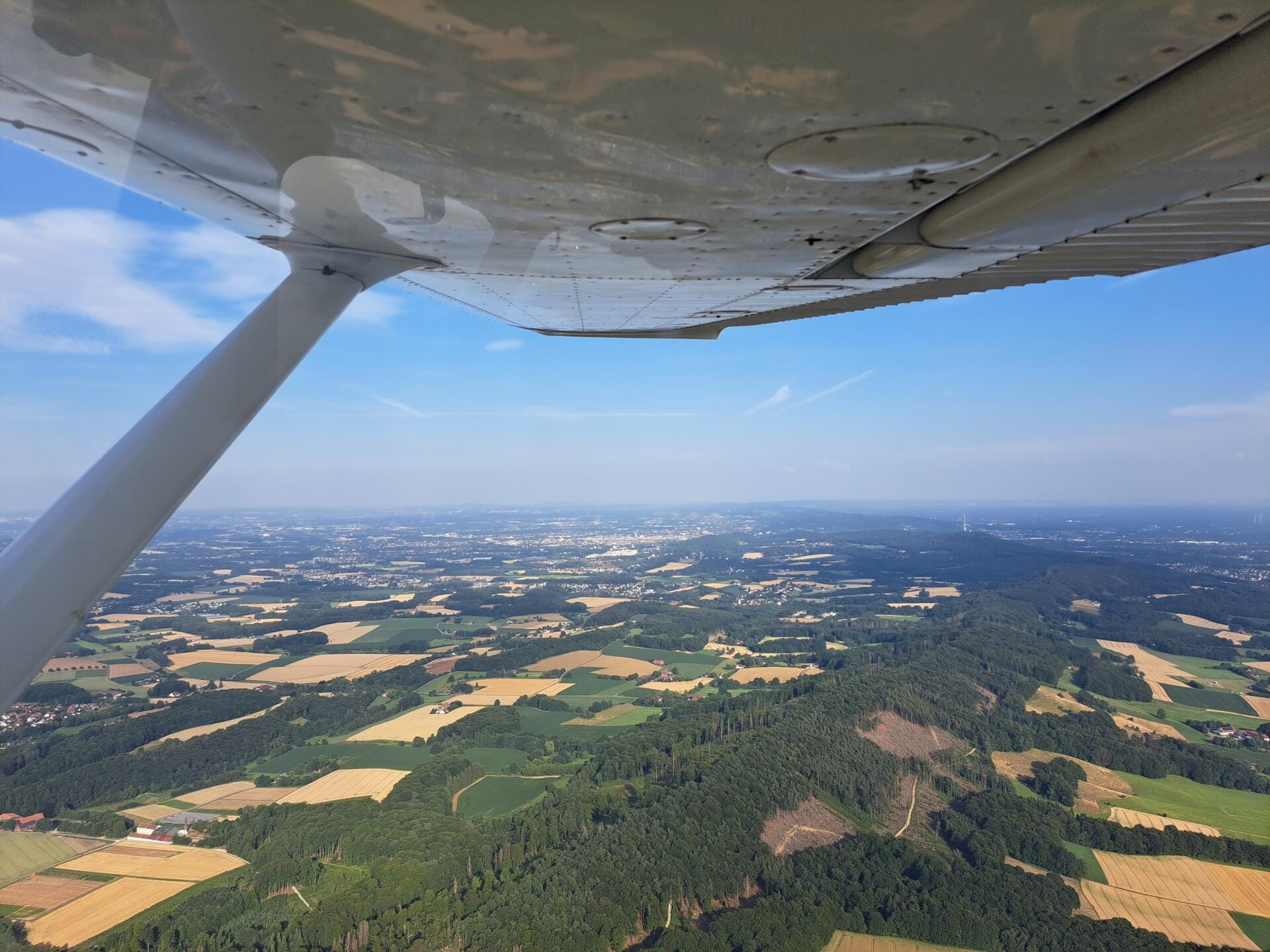 Rundflug ab Bielefeld für 1 Stunde die Richtung bestimmst du