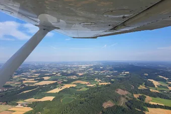 Rundflug ab Bielefeld für 1 Stunde die Richtung bestimmst du