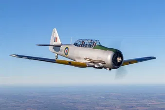 Vintage Harvard Warbird Experience - 40 mins near London.