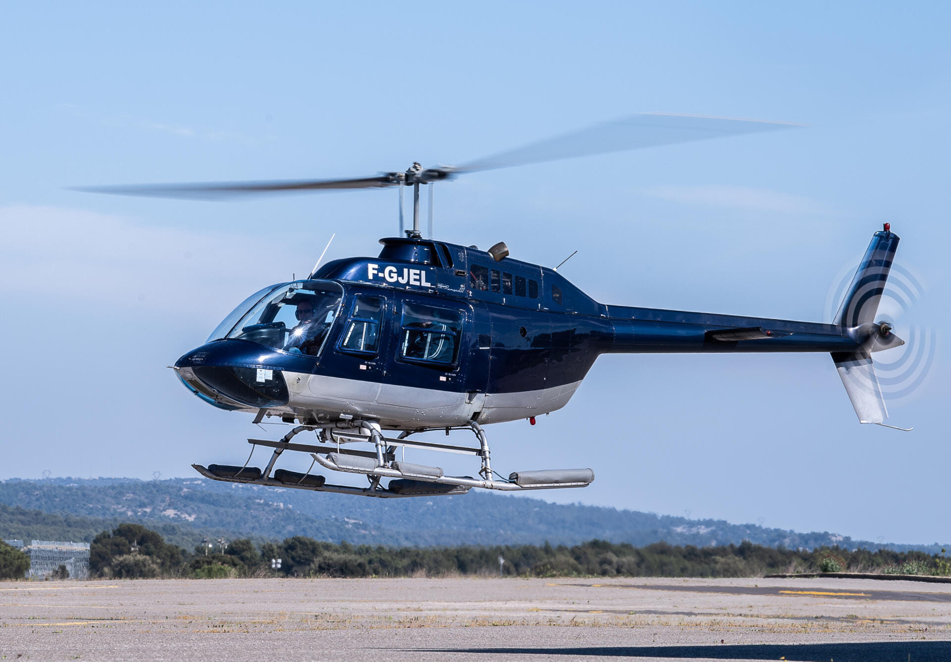 Bell 206B3