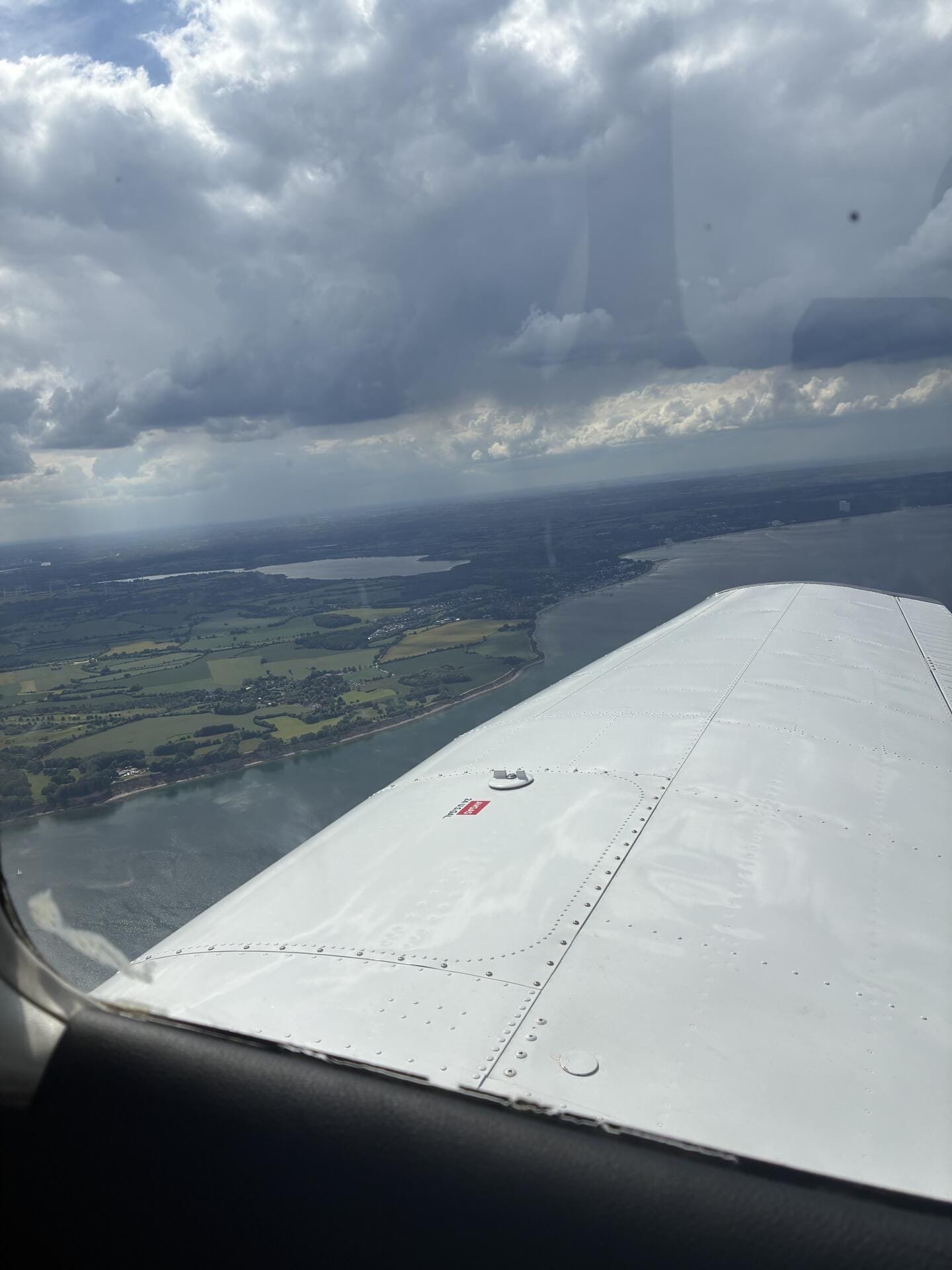 Dein Haus aus der Luft – Individueller Rundflug ab Lübeck