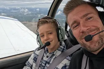 Rundflug über Potsdam, Berlin und den BER