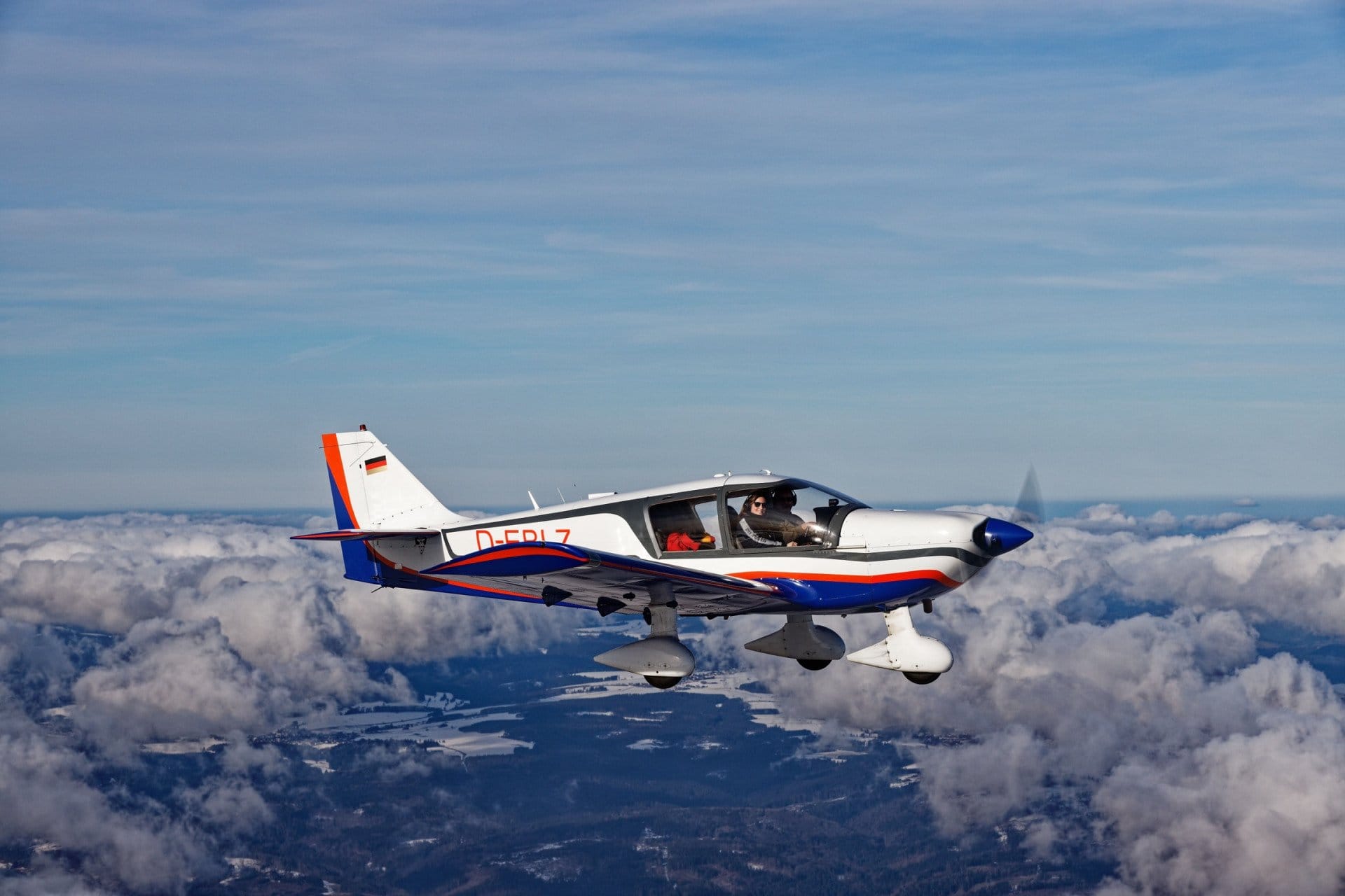 Robin HR100/210 Safari