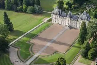 Vol : les Chateaux de la Loire depuis Le Mans en avion