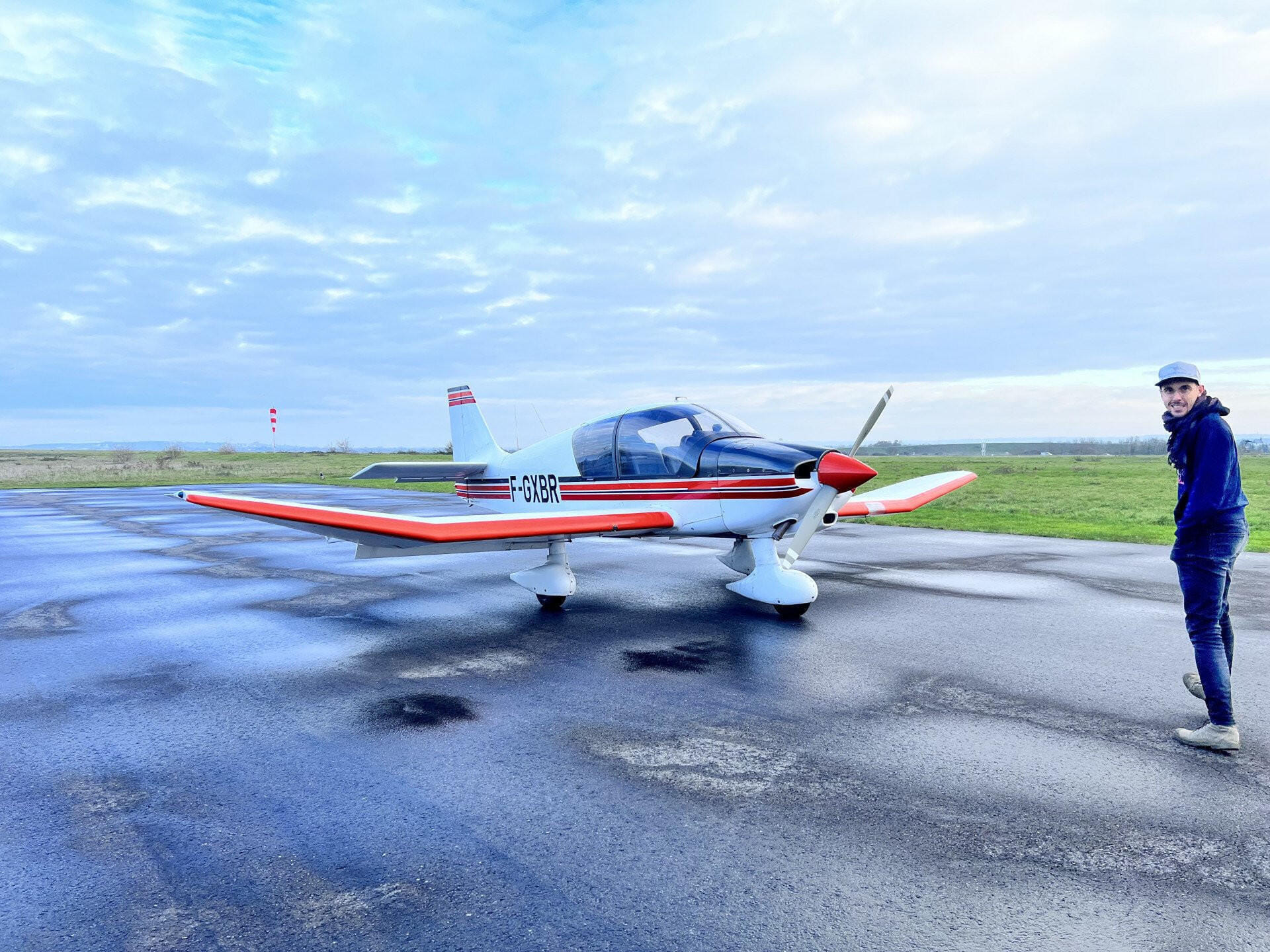 Posé sur le tarmac d'Ancenis