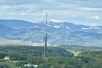 Rundflug mit Zwischenhalt im Bergrestaurant