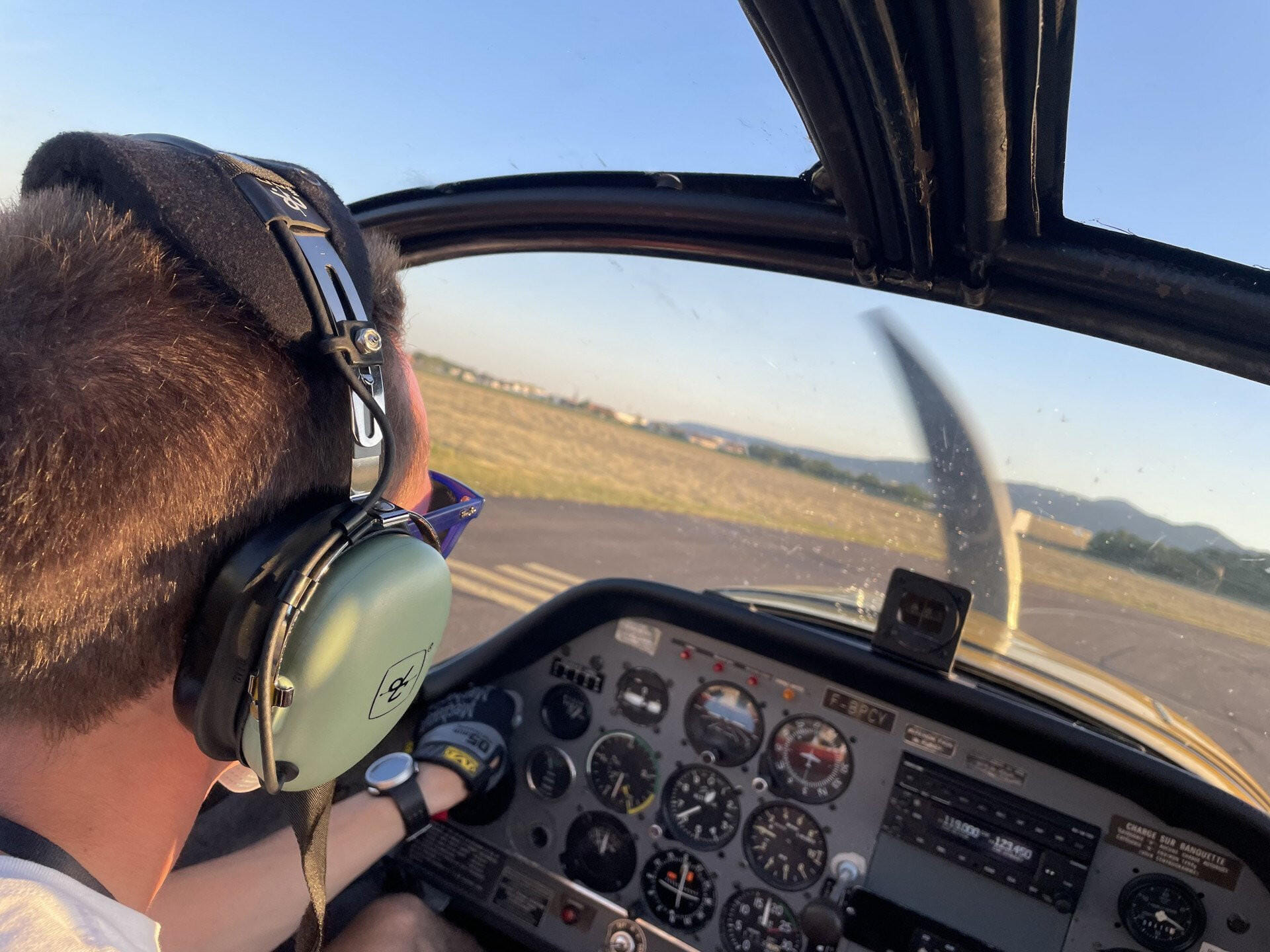 [30min] En Dr400 -> Vol sur les crêtes et environs de Colmar