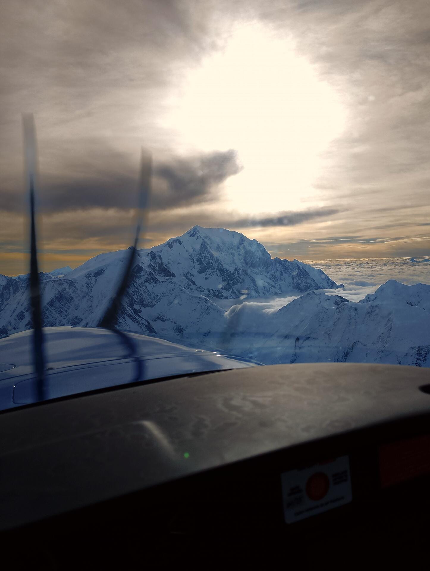 Le Mont Blanc en avion quadriplace : magie aérienne
