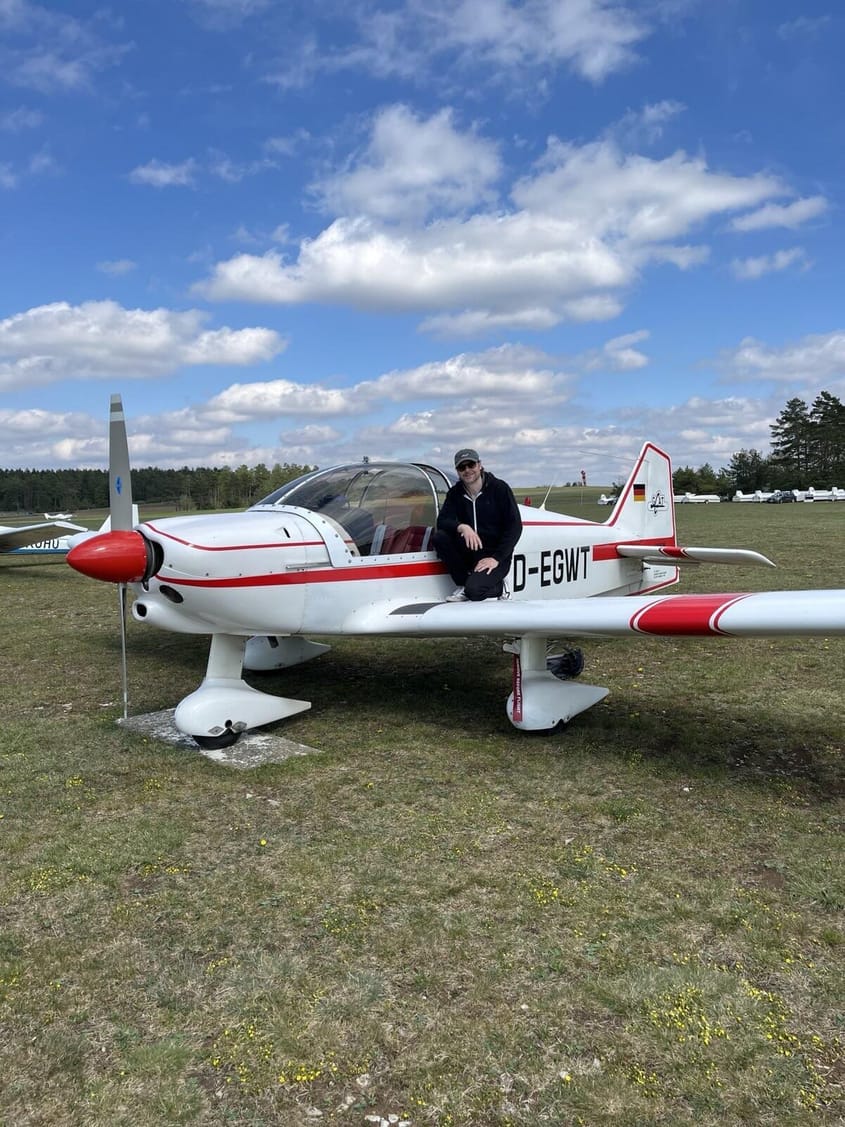 Verkehrsflughafen und weitere spannende Orte aus dem Cockpit