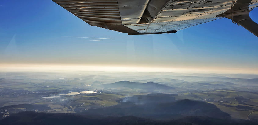 Survol du zoo de Thoiry et de châteaux depuis Paris
