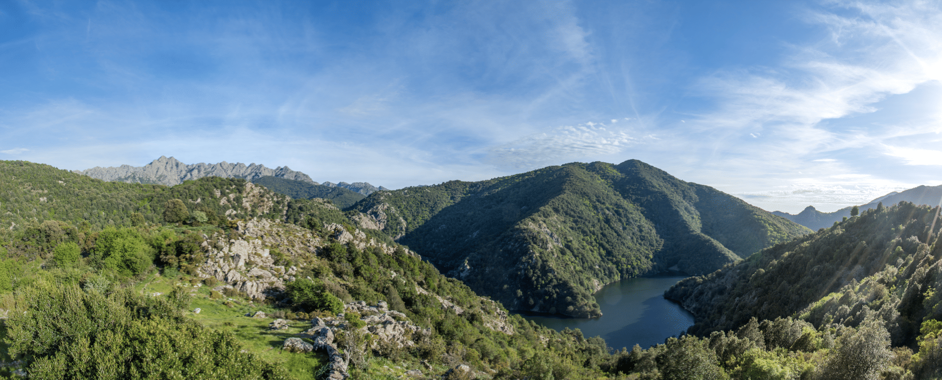 Les lacs de montagne en Hélicoptère - Vol Partagé