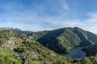 Les lacs de montagne en Hélicoptère - Vol Partagé