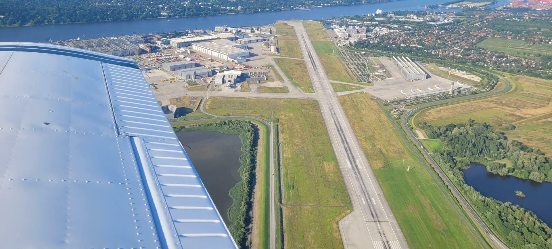 Airbus Finkenwerder Runway in sight