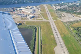 Airbus Finkenwerder Runway in sight