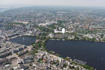 Panoramaflug über Hamburg