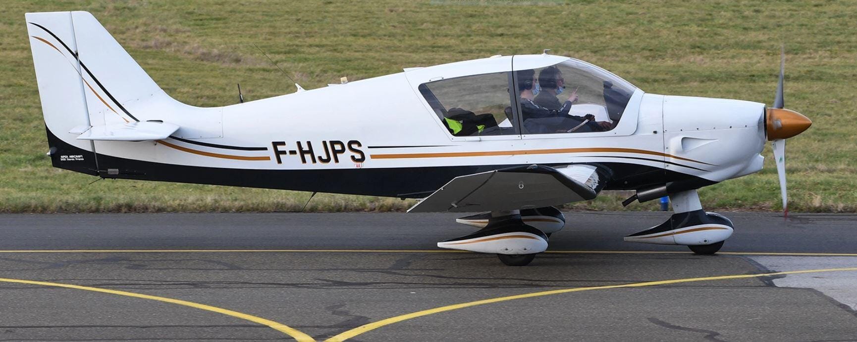 Robin DR 400