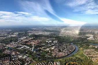Rundflug über Stuttgart und die Schwäbische Alb