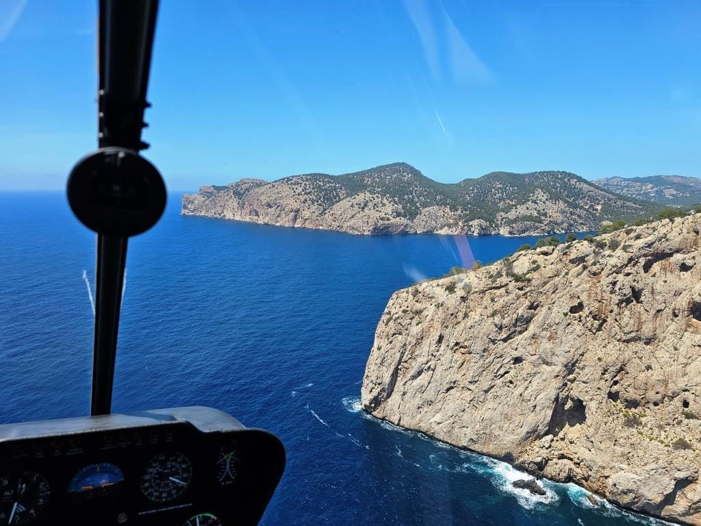 Helicopter Trial flight with views of Mallorca! (30min)