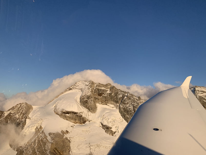 Sightseeing flight