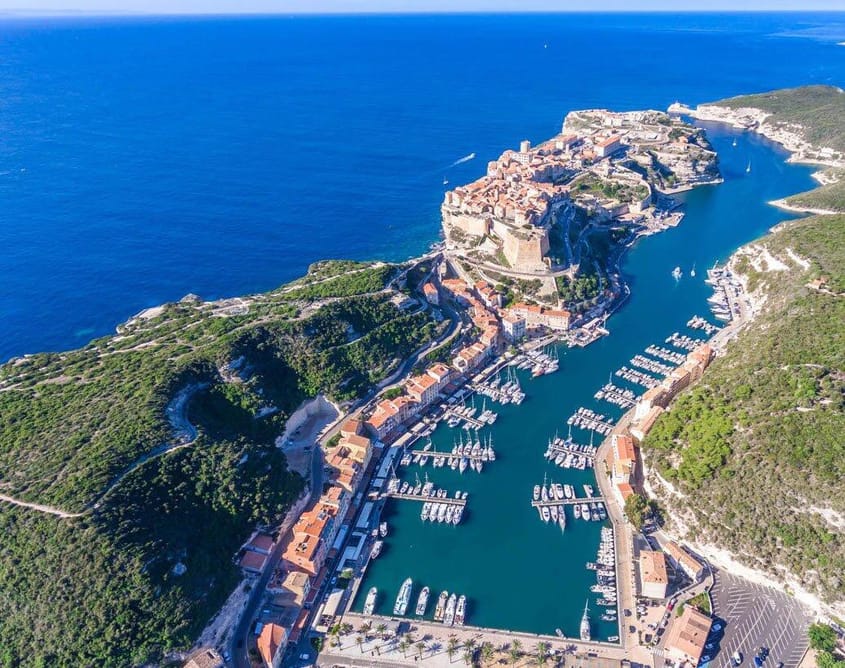 Vol aller-retour de Cuers-Pierrefeu à Figari