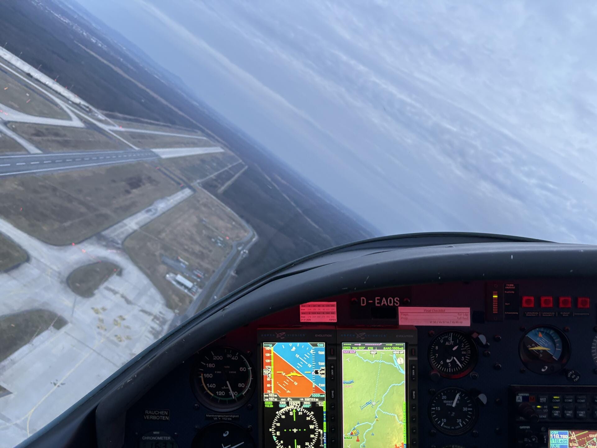 Aquila A210 (AT01)