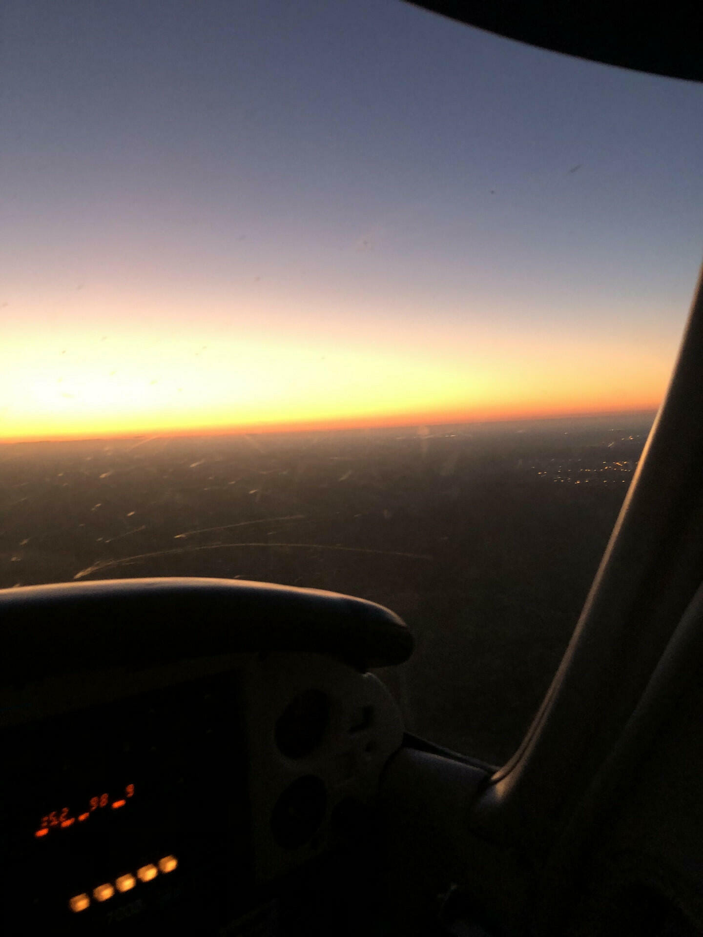 départ de Lognes au couché du soleil