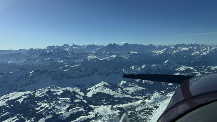 Mega Alpenrundflug mit Lunch-Zwischenlandung (3 Personen)