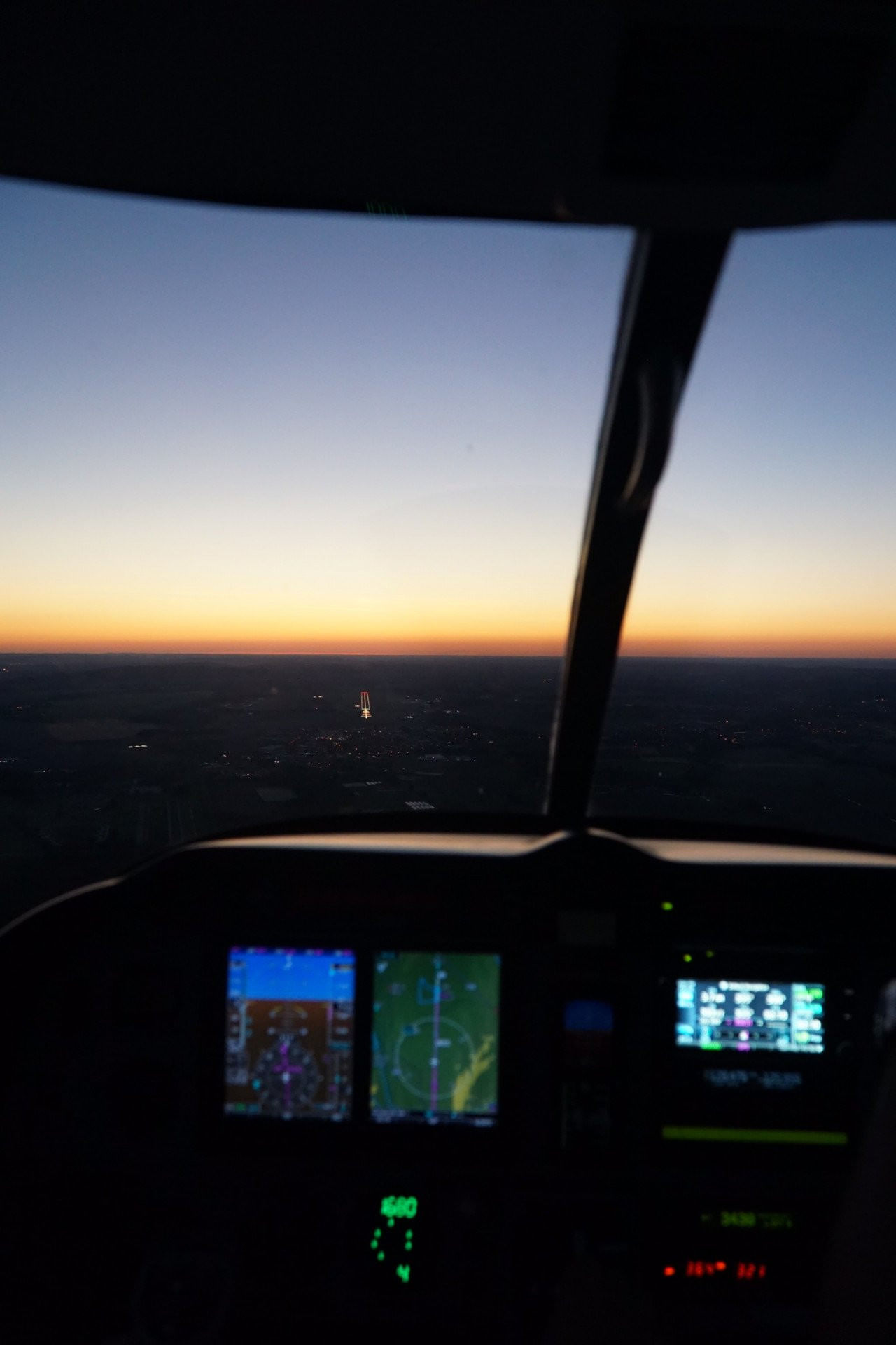 Survol des Pics du midi d'Ossau, de Bigorre et Gavarnie